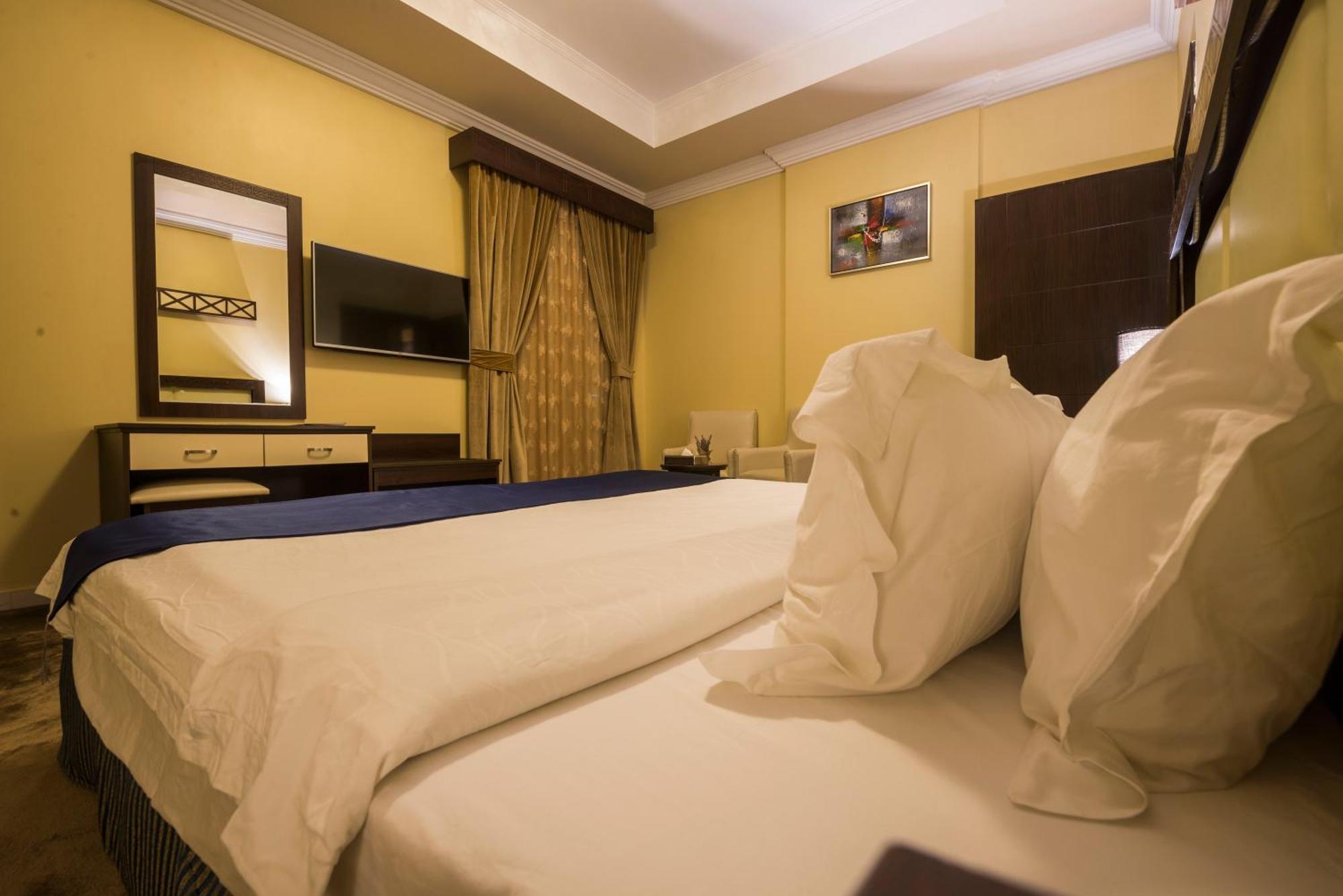 Lahoya Hotel Jeddah Exterior foto